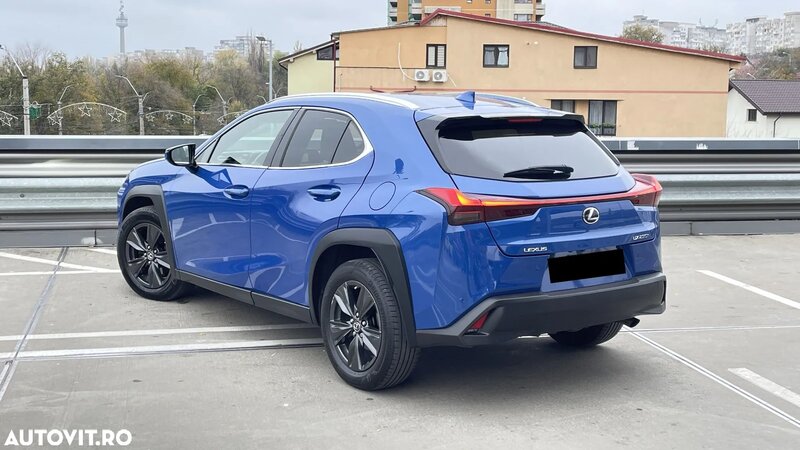 Lexus UX